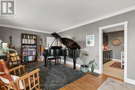 298 Sunset Drive Central Elgin ON N5R 3C5