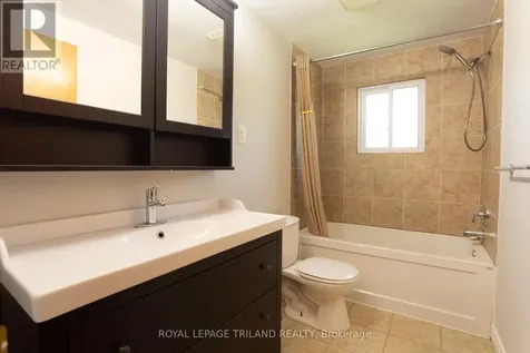8 Croatia Court St. Thomas ON N5R 5P6