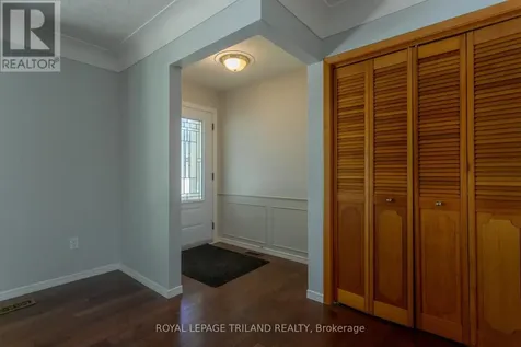 8 Croatia Court St. Thomas ON N5R 5P6