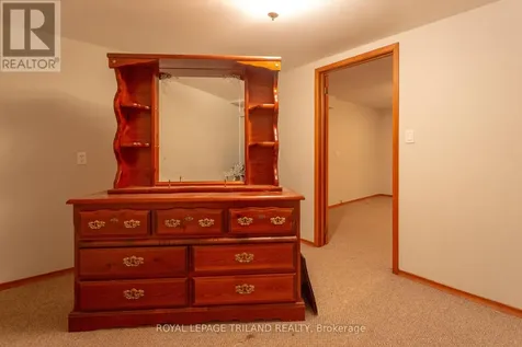 8 Croatia Court St. Thomas ON N5R 5P6