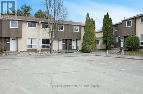 1562 Lassiter Terrace Ottawa ON K1J 8N4