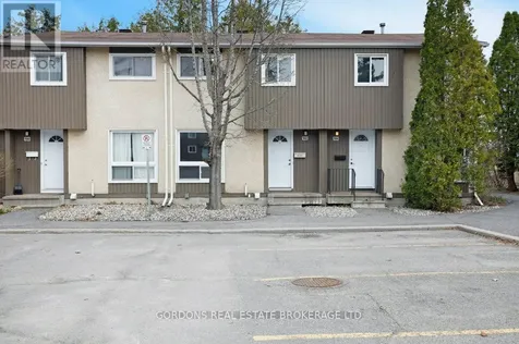 1562 Lassiter Terrace Ottawa ON K1J 8N4