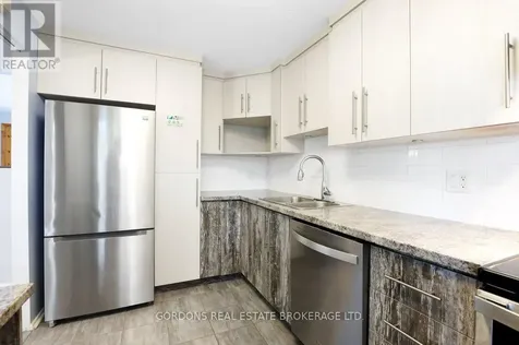 1562 Lassiter Terrace Ottawa ON K1J 8N4