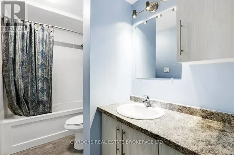 1562 Lassiter Terrace Ottawa ON K1J 8N4