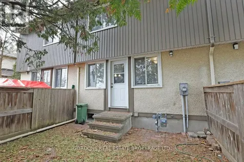 1562 Lassiter Terrace Ottawa ON K1J 8N4