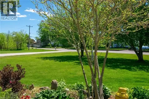 2923 North Shore Drive Lowbanks ON N0A 1K0