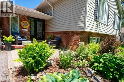 2923 North Shore Drive Lowbanks ON N0A 1K0