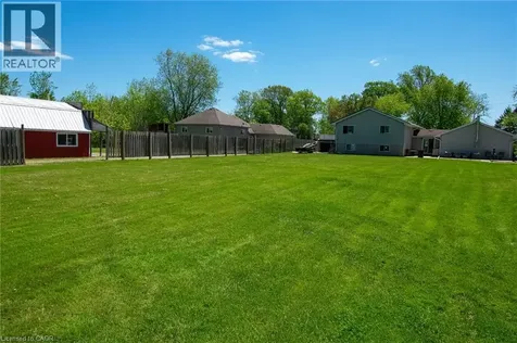 2923 North Shore Drive Lowbanks ON N0A 1K0