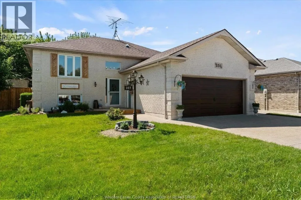 251 Willowwood Belle River ON N0R 1A0