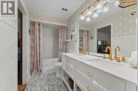 251 Willowwood Belle River ON N0R 1A0