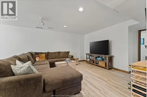 251 Willowwood Belle River ON N0R 1A0