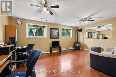 47 Langholm Crescent Ottawa ON K2J 2H1