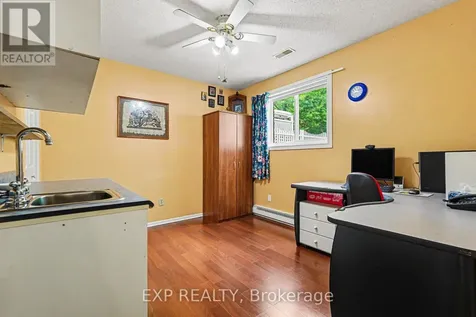 47 Langholm Crescent Ottawa ON K2J 2H1
