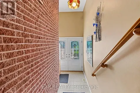 47 Langholm Crescent Ottawa ON K2J 2H1