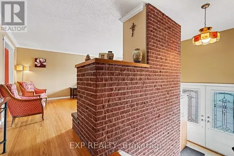 47 Langholm Crescent Ottawa ON K2J 2H1