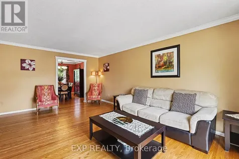 47 Langholm Crescent Ottawa ON K2J 2H1