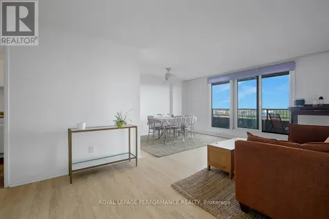 1785 Frobisher Lane Ottawa ON K1G 3T7