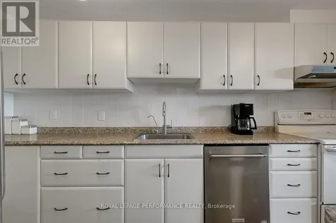 1785 Frobisher Lane Ottawa ON K1G 3T7