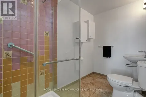 1785 Frobisher Lane Ottawa ON K1G 3T7