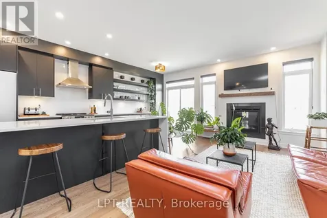 557 Tahoe Heights Ottawa ON K1T 0X4