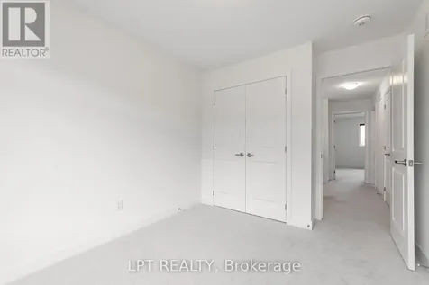 557 Tahoe Heights Ottawa ON K1T 0X4
