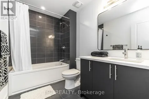 557 Tahoe Heights Ottawa ON K1T 0X4