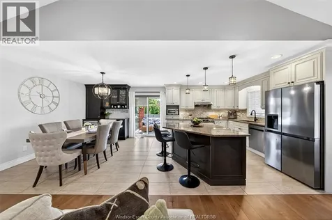 3939 Wildwood Drive Windsor ON N8R 2L4