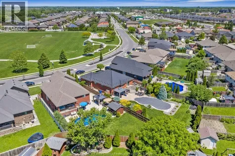 3939 Wildwood Drive Windsor ON N8R 2L4