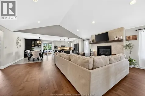 3939 Wildwood Drive Windsor ON N8R 2L4