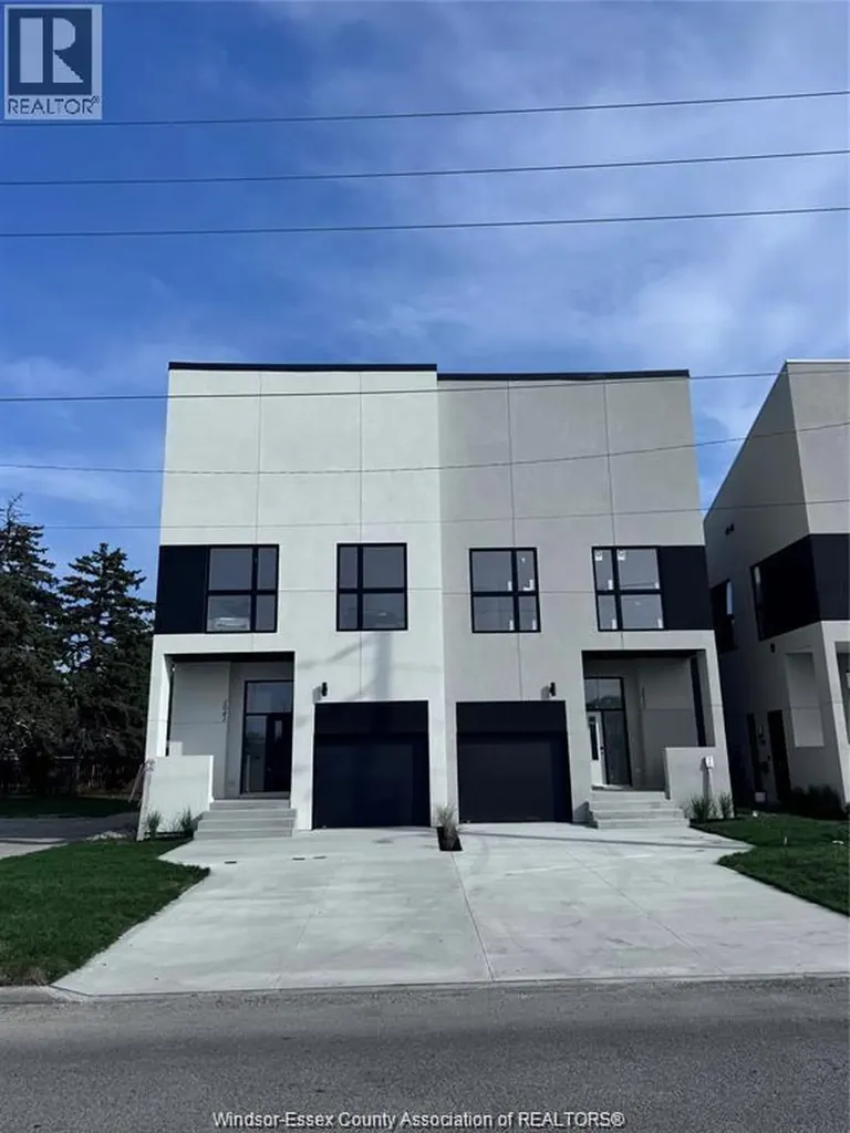 2041 Seneca Street Windsor ON N8W 2Z9