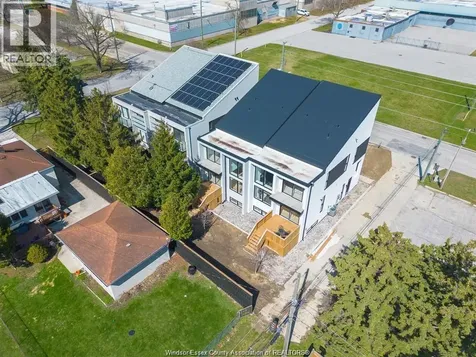2041 Seneca Street Windsor ON N8W 2Z9