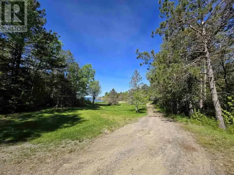 35 Pine Ridge Road Huron Shores ON P0R 1L0
