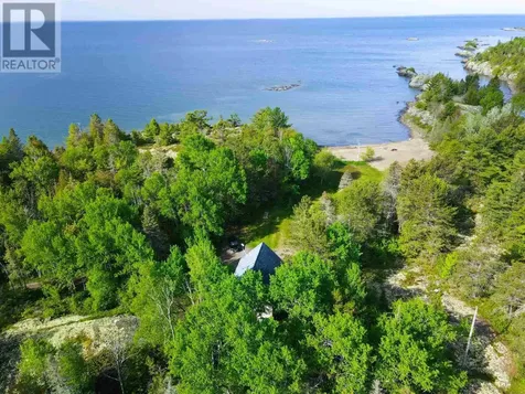 35 Pine Ridge Road Huron Shores ON P0R 1L0