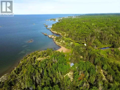35 Pine Ridge Road Huron Shores ON P0R 1L0