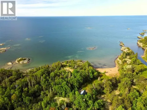 35 Pine Ridge Road Huron Shores ON P0R 1L0