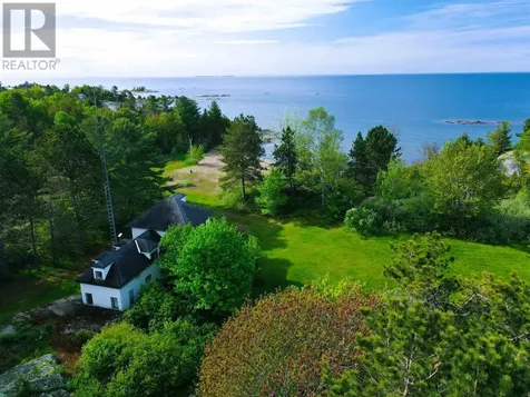 35 Pine Ridge Road Huron Shores ON P0R 1L0