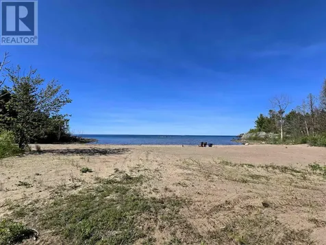 35 Pine Ridge Road Huron Shores ON P0R 1L0