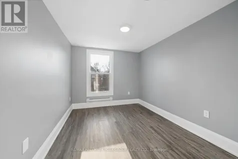 16 Albert Street North Orillia ON L3V 5K1