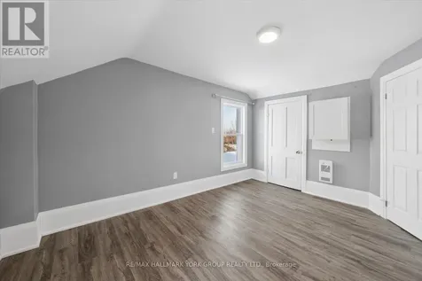 16 Albert Street North Orillia ON L3V 5K1