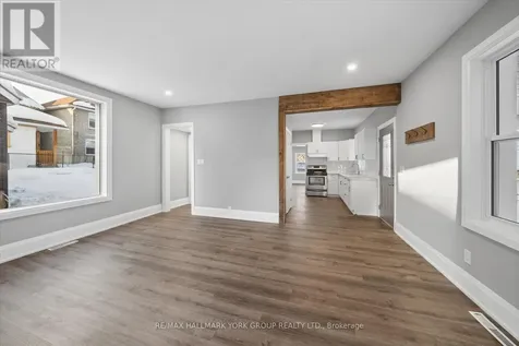 16 Albert Street North Orillia ON L3V 5K1