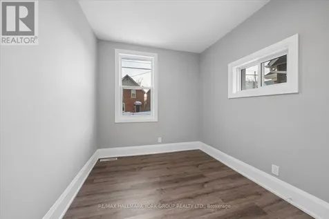 16 Albert Street North Orillia ON L3V 5K1