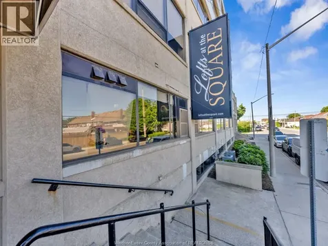 2109 Ottawa Street Windsor ON N8Y 1R8