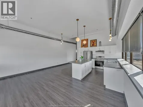 2109 Ottawa Street Windsor ON N8Y 1R8