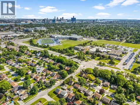 1105 Dot Avenue Windsor ON N9C 3H9