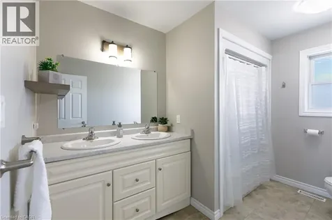 32 Frederick Street Stratford ON N5A 3V4