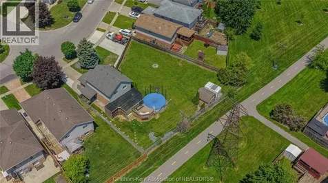 34 Bristol Drive Chatham ON N7M 6K1