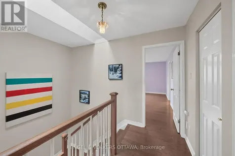 44 Dunbarton Court Ottawa ON K1K 4L4