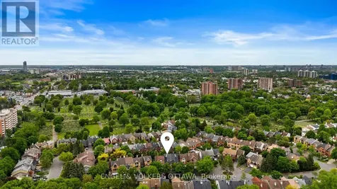 44 Dunbarton Court Ottawa ON K1K 4L4