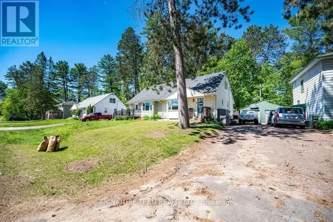 19 Thomson Crescent Deep River ON K0J 1P0