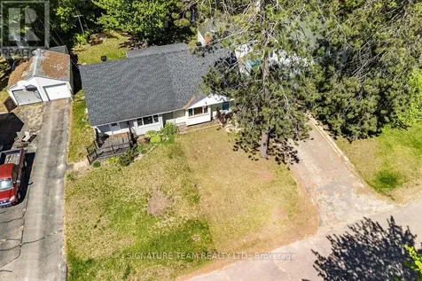 19 Thomson Crescent Deep River ON K0J 1P0